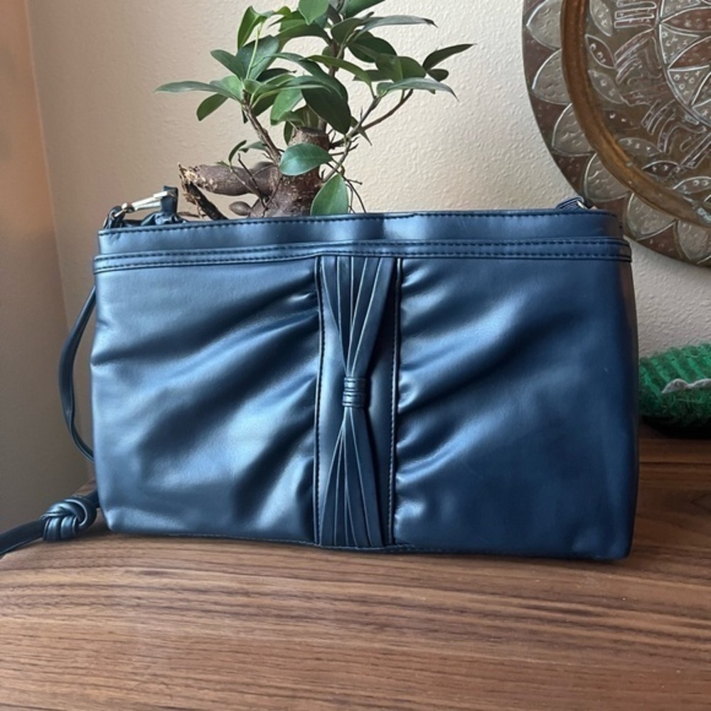 Vintage Vegan Leather navy blue evening Shoulder bag with sweet bow detail 7